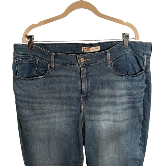 Levi Strauss Signature Women's Mid Rise Skinny Blue Jeans Size 18M - Picture 3 of 13